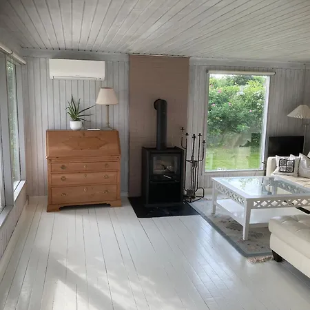 Sommerhuset -the House - Full House, 63 M2 W 2 Bed Rooms, 300 M From The Wonderful In Begtrup Vig