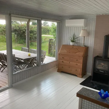 Sommerhuset -the House - Full House, 63 M2 W 2 Bed Rooms, 300 M From The Wonderful In Begtrup Vig